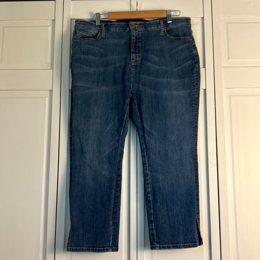 Isaac Mizrahi Live Capri/Peddle Pusher Denim Jeans Size: 18WP